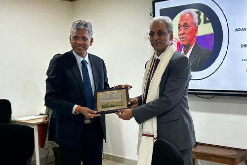 IIM Jammu hosts SIDBI delegation led by Chairman and MD, SIDBI at its Srinagar Campus